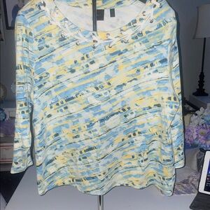YOU MAKE AN OFFER$ Closet Clearance Gently Loved 💜Rafaella Blue & Yellow Blouse